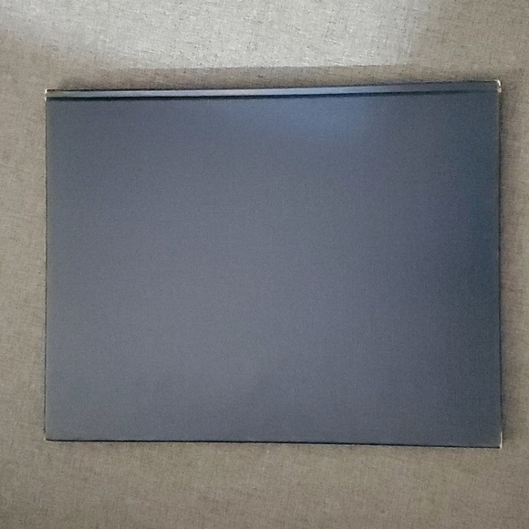 Born to be King book Prince William of Wales about 127 pages - Picture 6 of 17